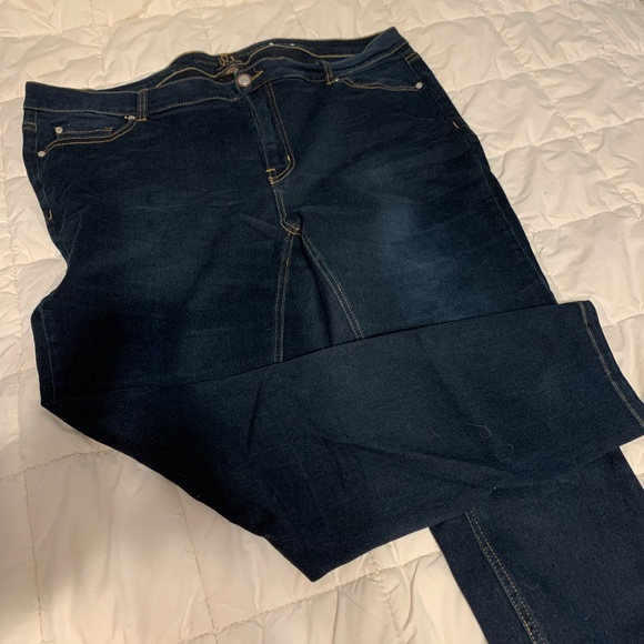 Love & Legend Jeans - Picture 1 of 2